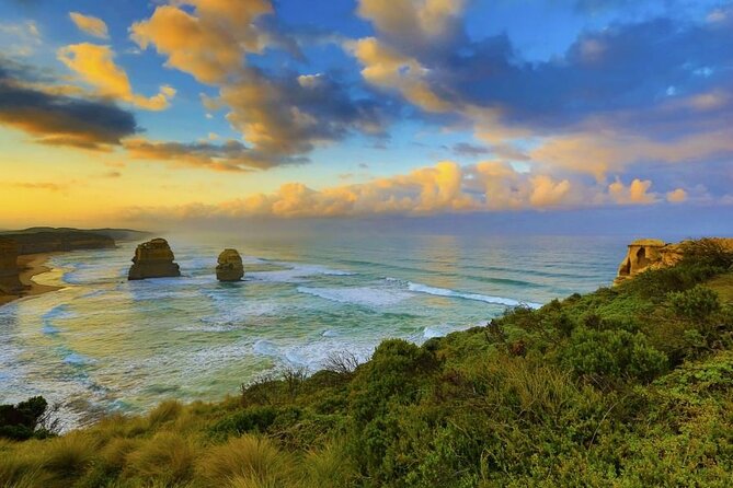 12 Apostles,Great Ocean Road Tour - hotel PICKUP & free entries - Starting from Melbourne around 7 am, then settling into the ride