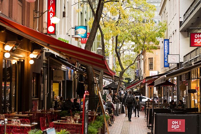 A Taste of Melbourne: Laneways, Boroughs, Bites and Brews Tour - Why this Melbourne bus-and-taste format works