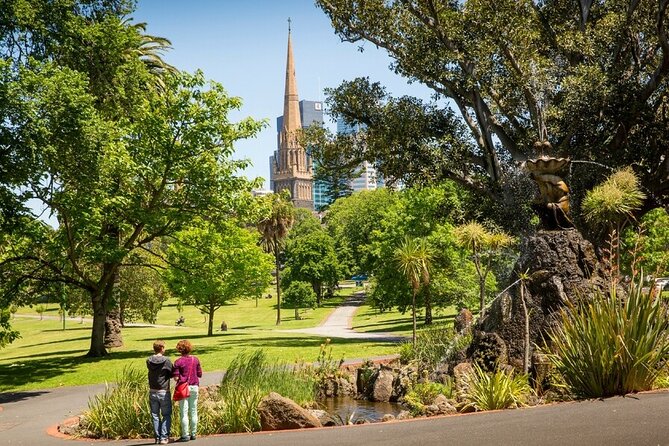 A Taste of Melbourne: Laneways, Boroughs, Bites and Brews Tour - Royal Botanic Gardens, Kings Domain, and the Shrine drive-by