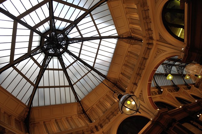 Architecture Tour of Melbourne - Flinders Street Station: why Melbourne loves its icons