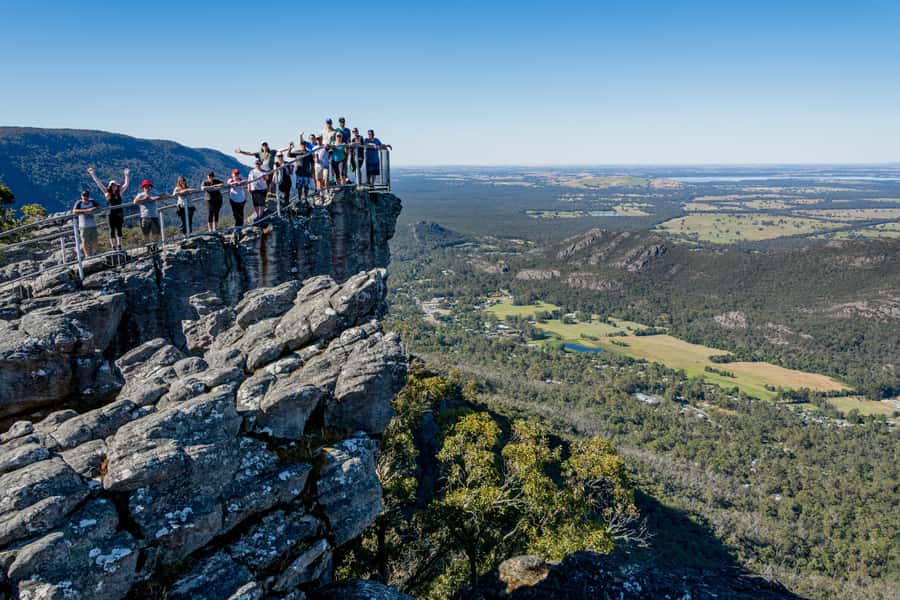From Melbourne: 3-Day Great Ocean Road Grampians Tour - Day 2: Tower Hill Conservation Reserve, then north to the Grampians and Pinnacle lookout