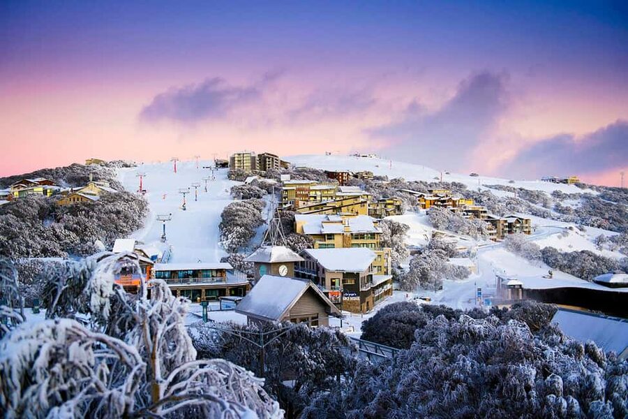 From Melbourne: Day Tour to Mt Buller with Snow Clothes - What to do with over 6 hours on the mountain