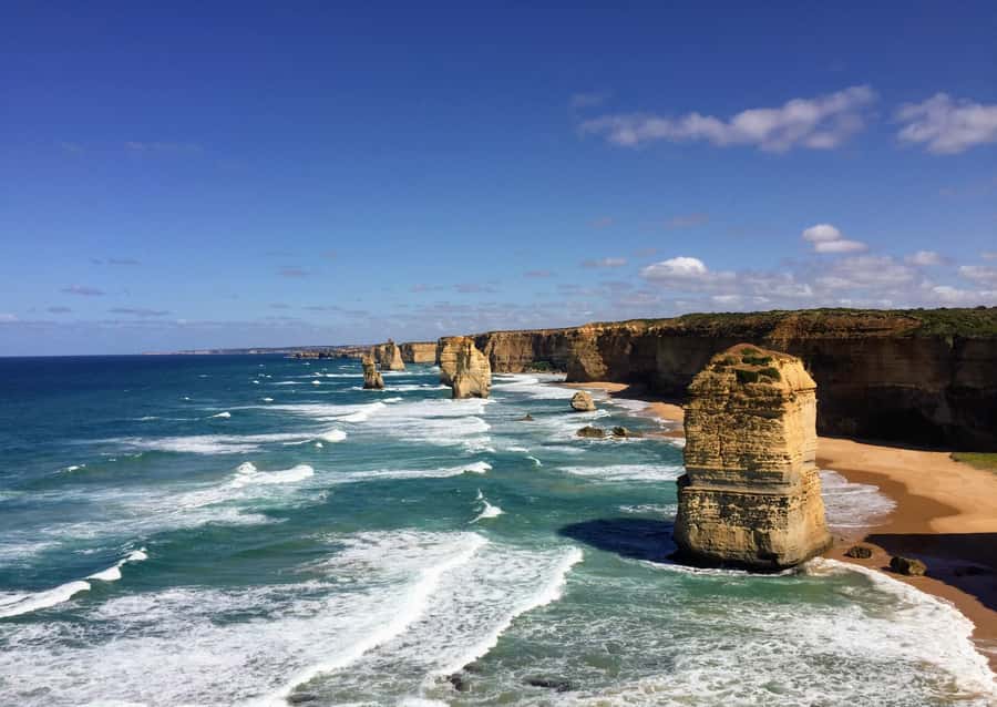 From Melbourne: Great Ocean Road Boutique Tour in Reverse - Winchelsea breakfast stop: stretch your legs before the cliff views