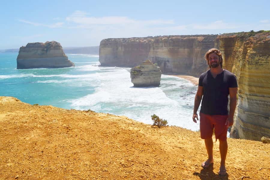 From Melbourne: Great Ocean Road Day Trip with Dinner - Start to The Grotto: a short walk before the big cliffs