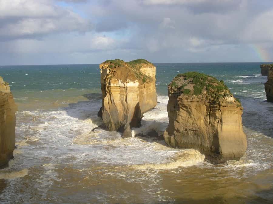 From Melbourne: Ultimate 2-Day Great Ocean Road Tour - Day 1: Torquay Surf, Split Point Lighthouse, Erskine Falls, and Lorne Beach