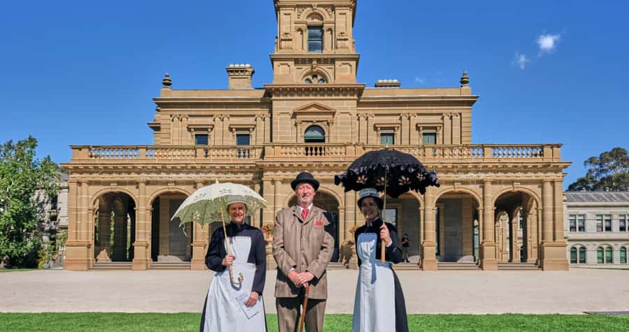 From Melbourne: Werribee Open Range Zoo & Werribee Mansion - The 7-hour schedule: how the day is paced in real life