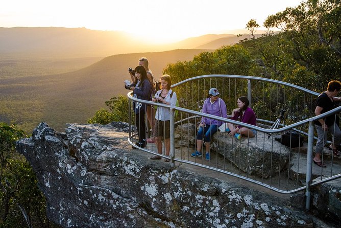 Grampians National Park with MacKenzie Falls and Kangaroos - Reeds Lookout and Boroka Lookout, With Weather as the Decision-Maker