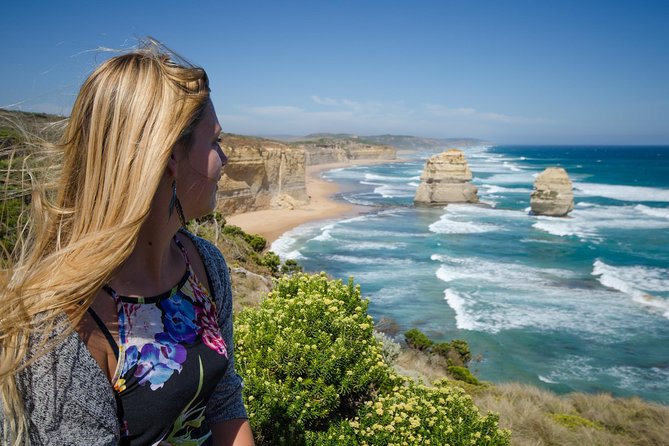 Great Ocean Road, 12 Apostles, Loch Ard Gorge & lunch - Melbourne - Getting out of Melbourne: pickup, meeting point, and onboard comfort