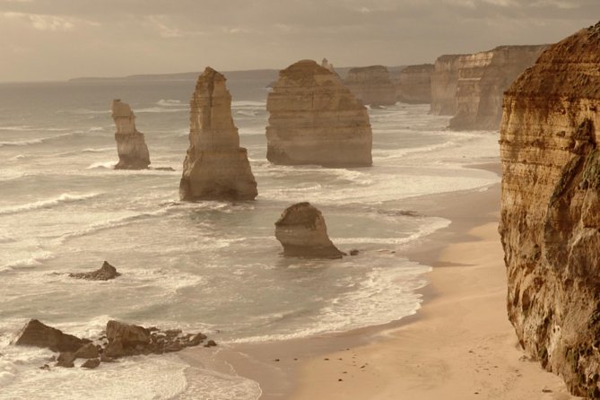 Great Ocean Road Grampians 2 Day Overnight Tour from Melbourne - Guide style, group size, and how to stay comfortable on this long route