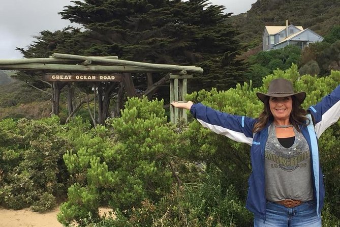 Great Ocean Road Medium Size Group Tour - Wildlife and Rainforest Walks: What to Expect From the Nature Stops