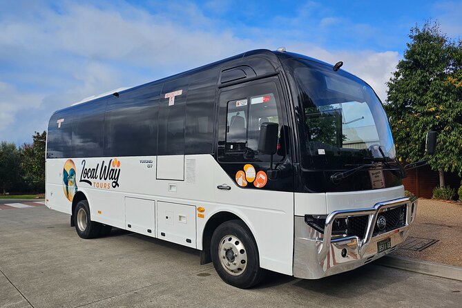 Great Ocean Road Small Group Tour with Dingos, Sparkling & Lunch - Great Ocean Road Wildlife Park, supervised dingoes, and conservation that means something