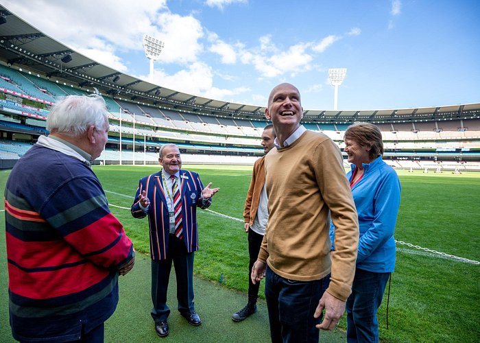 Half-Day Sports Lovers Bus Tour of Melbourne with MCG Tour - Flemington Racecourse: a Commonwealth of racing traditions