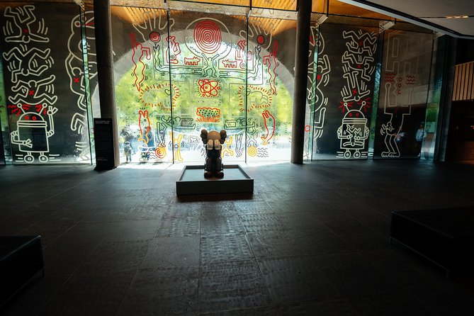 Highlights & Hidden Gems With Locals: Best of Melbourne Private Tour - Flinders Street Station, St Paul’s Cathedral, Hosier Lane, and AC/DC Lane