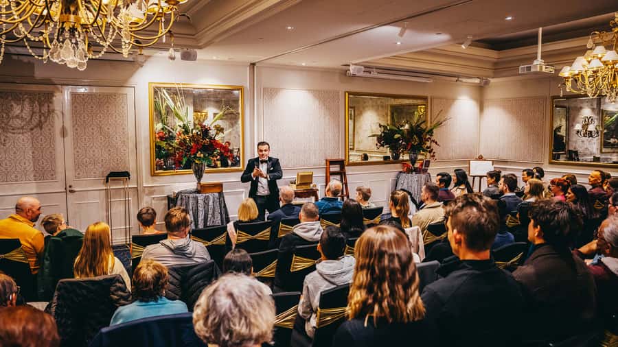 Impossible Occurrences - Melbourne Magic Show - Meet Luke Hocking, the Mind-Reading Magician Running the Room