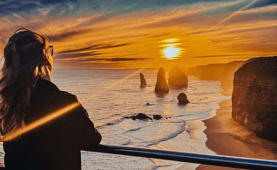 Melbourne: 12 Apostles Sunset Tour - Less Crowds - Getting picked up around Melbourne, and the comfort reality check