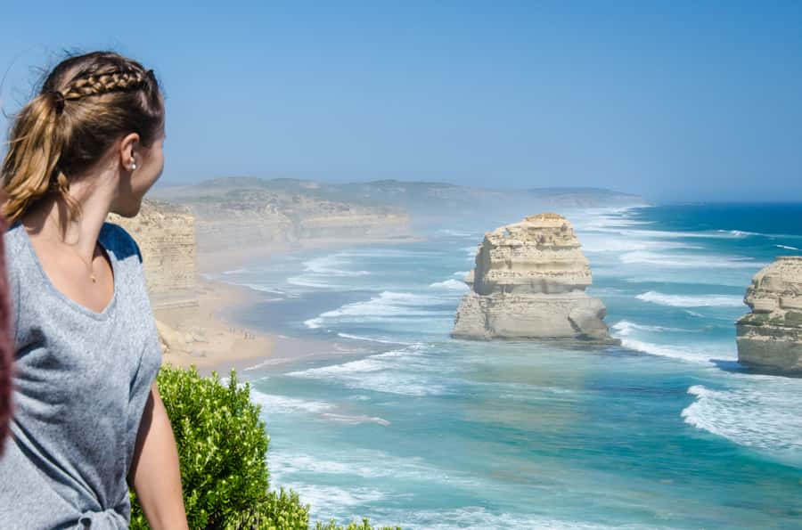 Melbourne: 2-Day Great Ocean Road & Grampians Tour - Meeting your guide in Melbourne, and how to start smart