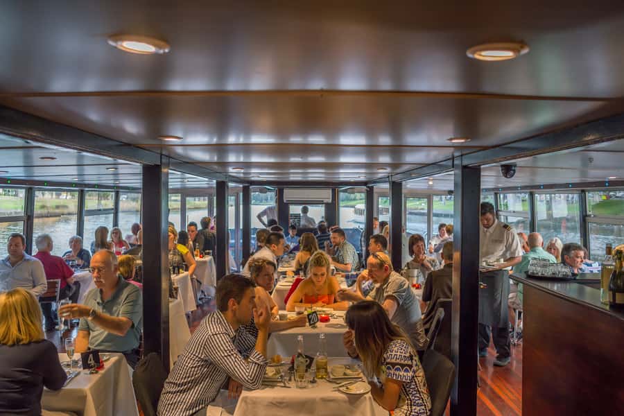 Melbourne: 4-Course Dinner Cruise with Drinks - Who This Dinner Cruise Fits Best