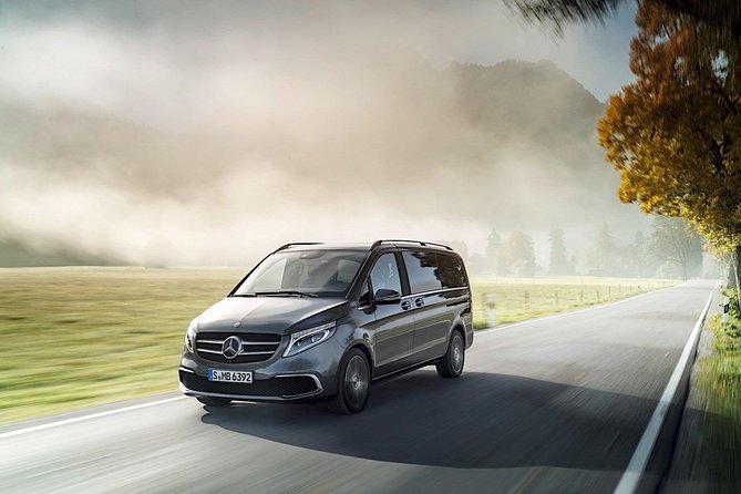 Melbourne Airport Transfer with Meet and Greet Service - Baby seat on request, so family travel stays manageable