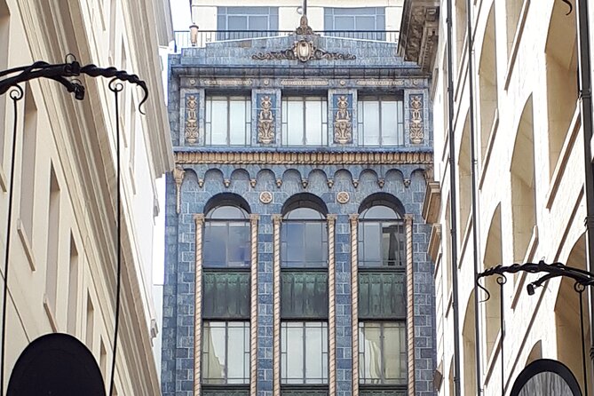 Melbourne Art Deco Architecture Tour - How the tour teaches style recognition, not just sightseeing