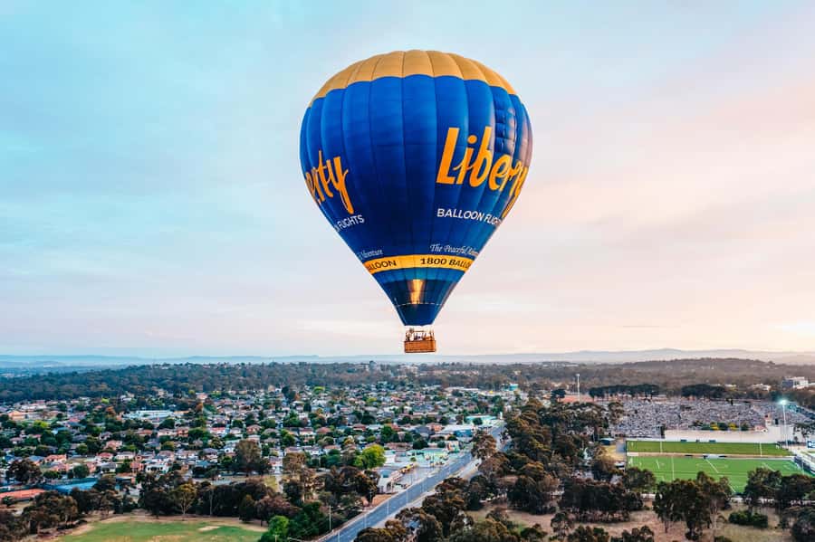 Melbourne: Balloon Flight at Sunrise - The 1-hour flight: MCG, Yarra River, parks, and botanical gardens