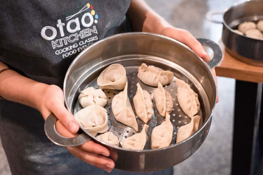 Melbourne: Chinese Dumpling Cooking Class with a Drink - From dough to dumpling shape: the hands-on part