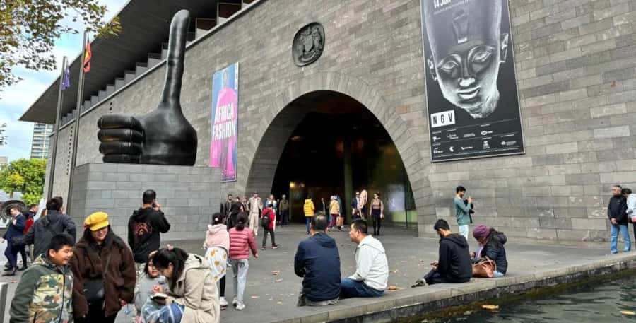 Melbourne City Surrounding Sightseeing Tour - Royal Botanic Gardens Victoria: where the city slows down