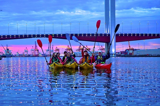 Melbourne City Twilight Kayak Tour - Gear, warmth, and what to wear
