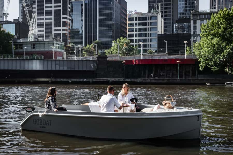 Melbourne: Electric Picnic Boat Rental on the Yarra River - Practical tips to help your captain day run smoothly
