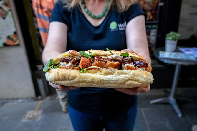 Melbourne Foodie Discovery Walking Tour - Degraves Street for people-watching and classic laneway eating