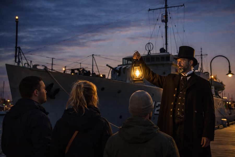 Melbourne: Ghosts of Williamstown Guided Ghost Walking Tour - Eerie alleyways and forgotten burial grounds