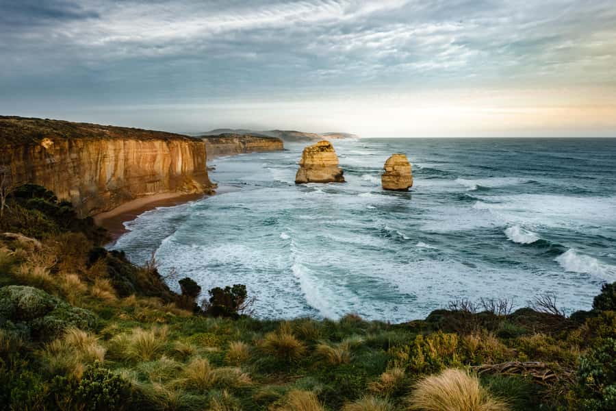 Melbourne: Great Ocean Road Extended–Top Stops&London Bridge - How the guide and coach shape the day