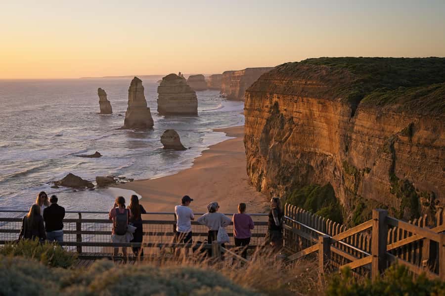 Melbourne: Great Ocean Road Extended–Top Stops&London Bridge - Morning fuel at the Great Ocean Road Chocolaterie