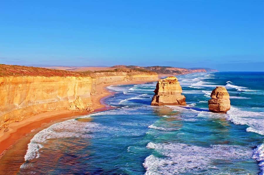 Melbourne: Great Ocean Road Private Day Tour - Split Point Lighthouse to Memorial Arch: start with meaning, not just photos