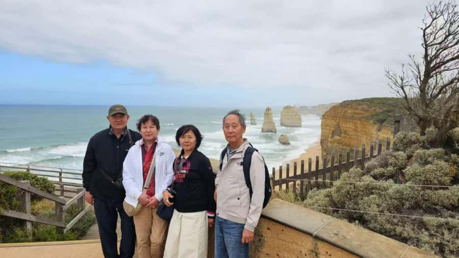 Melbourne: Great Ocean Road Private Day Tour - Twelve Apostles: your one hour to get it right