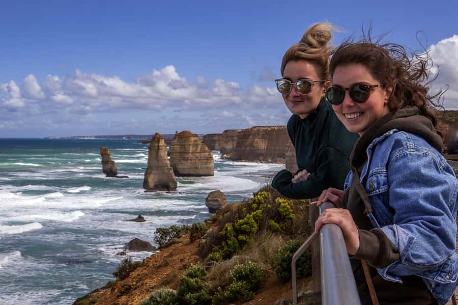 Melbourne: Great Ocean Road & Wildlife Tour for Backpackers - Getting on the bus: pickup, comfort, and how the day starts