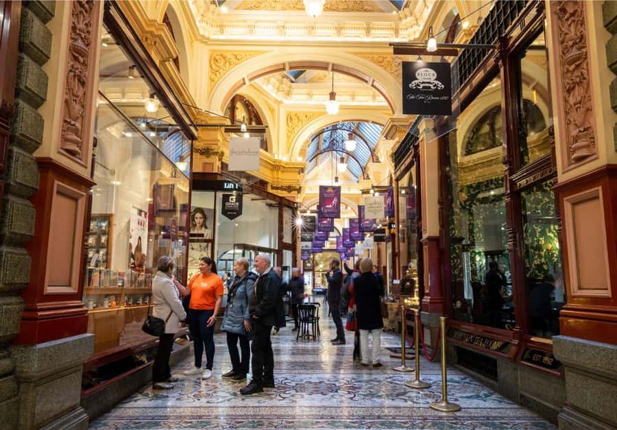 Melbourne: Guided Walking and Foodie Tour - A 4-hour walking plan through laneways and arcades