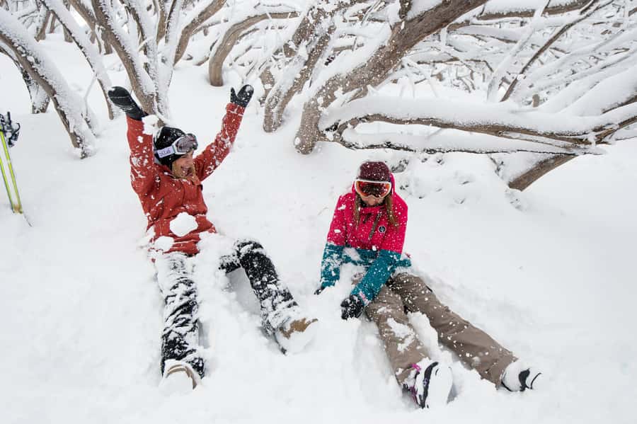 Melbourne: Lake Mountain Snow Day and Waterfalls & Chocolate - Yarra Valley Stops: Healesville, Photos, and Coffee Break Logic