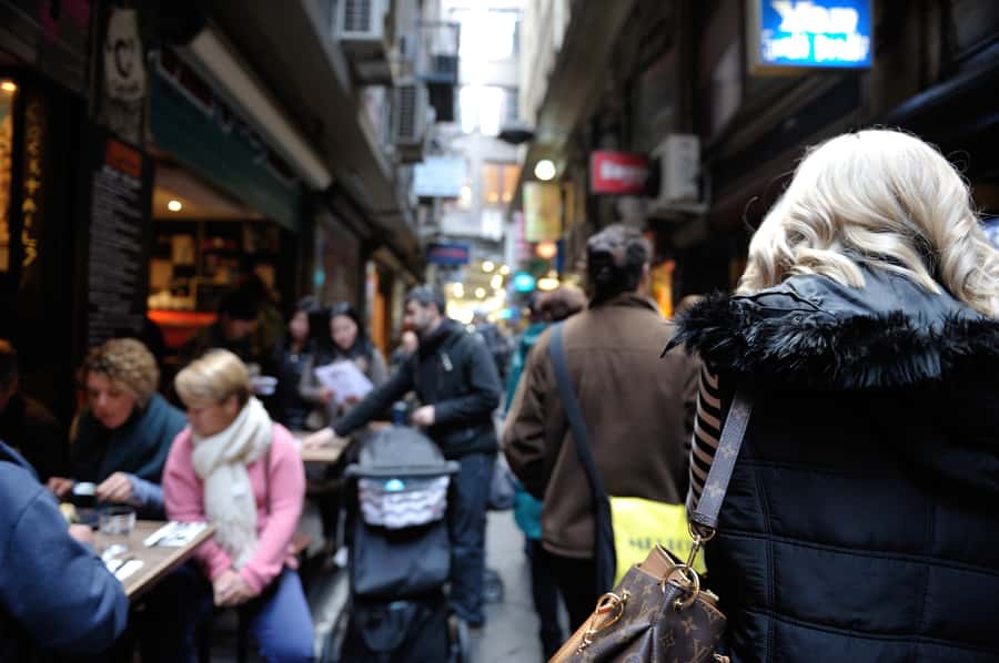 Melbourne Laneways Tour - Where it all starts: St Paul’s Cathedral and the laneway hunt