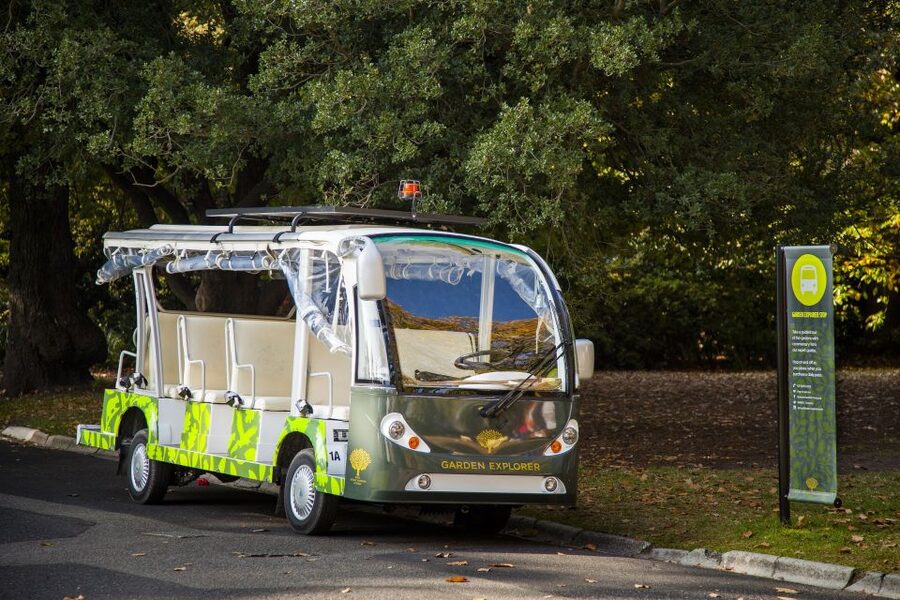 Melbourne: Melbourne Gardens Explorer Minibus Tour - Royal Botanic Gardens on a half-hour loop