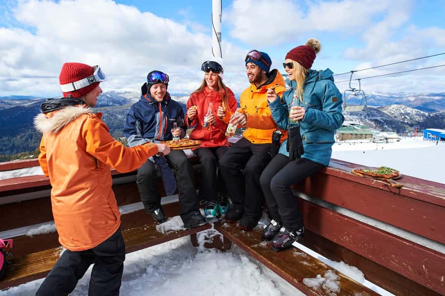 Melbourne: Mt Buller Snowy Escape Trip - 6 Hours of Snow Fun - The coach ride, the driver, and how the timing feels in real life