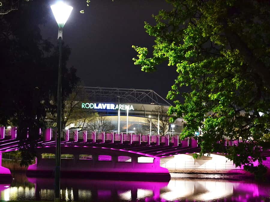 Melbourne: Nighttime Private City Tour with Transfer & Stops - What you get for $86 per person, and why it is decent value