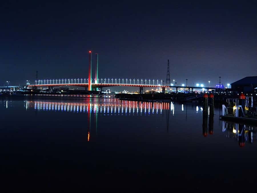 Melbourne: Nighttime Private City Tour with Transfer & Stops - West Gate Bridge finish: the lights view that ties the whole tour together