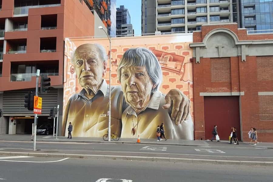 Melbourne: Private Custom Walking Tour with Local Guide - Monuments and museum exteriors: the smart way to decide what to do next