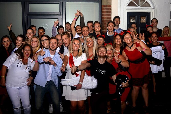 Melbourne Pub Crawl - Meeting at Wax Music Lounge on Flinders Street at 6:30 pm