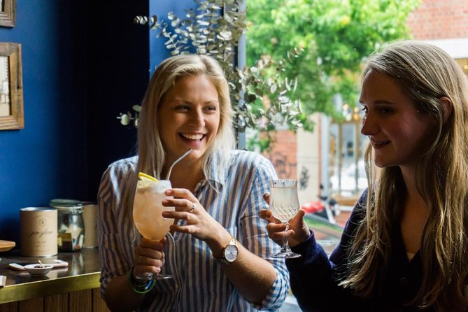 Melbourne's Living Laneway Scene: Local Bars and Their Stories - Key things to know before you go