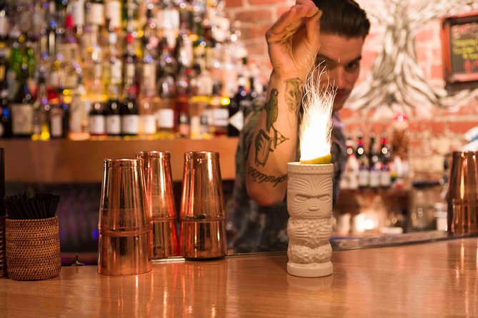 Melbourne's Living Laneway Scene: Local Bars and Their Stories - Why Melbourne laneways feel made for a bar tour