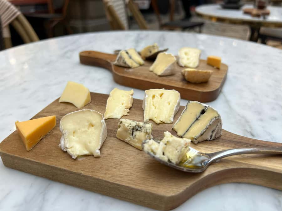 Melbourne: Secret Food Tour - About the Guides: David, Troy, and the Storytelling Layer