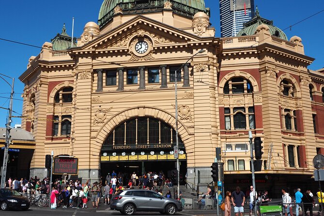 Melbourne Shore Excursion: Private City Tour 5 Hours - Getting your bearings in Melbourne: Shrine, Parliament, and laneway art