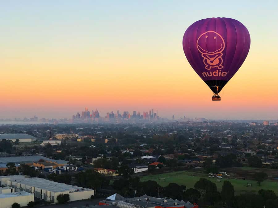 Melbourne: Sunrise Hot Air Balloon Experience with Breakfast - The flight plan, and how the views come into focus
