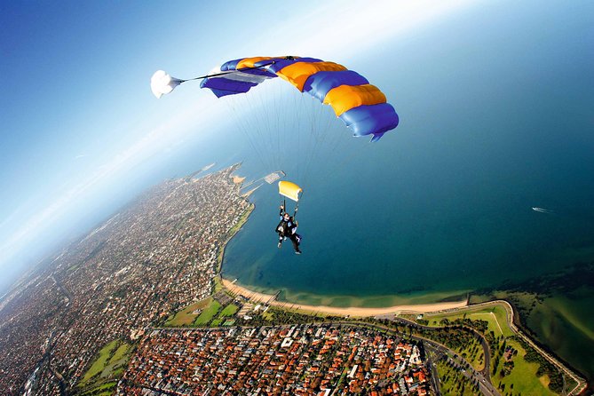 Melbourne: Tandem Skydive Experience over St. Kilda Beach - St Kilda and Melbourne skyline, the urban view you actually came for